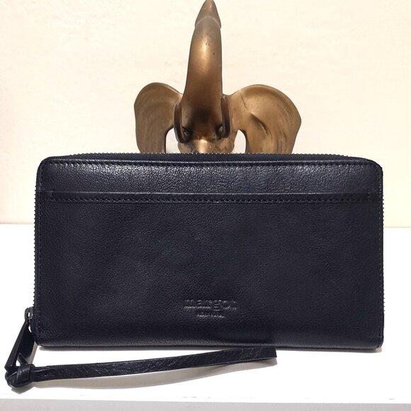 Margot Handbags - Margot York Patty envelope full zip real leather wallet 8"W×4.5"H